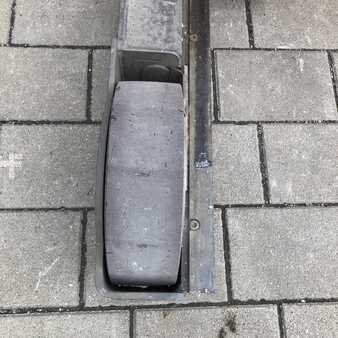 Schubmaststapler 2014  Jungheinrich ETV320 (4)
