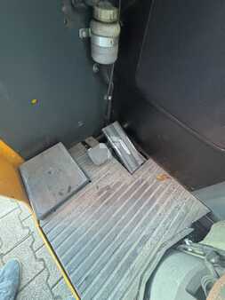 Schubmaststapler  Jungheinrich ETV 14 (17)