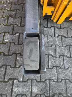 Schubmaststapler  Jungheinrich ETV 14 (23)