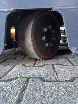 Schubmaststapler  Jungheinrich ETV 14 (27)