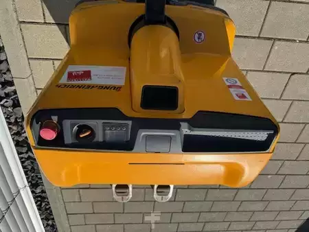 Lavansiirtovaunu 2019  Jungheinrich EJE 116 (11)