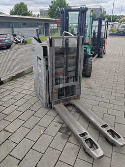 Stapelaars met staplatform 2017  Jungheinrich ESD 220 (6)