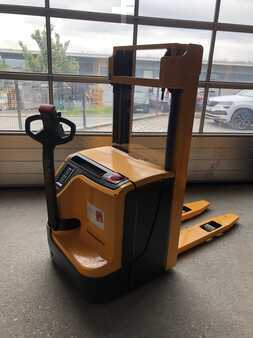 Hochhubwagen  Jungheinrich EJC 216 115-240 (1)