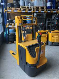 Hochhubwagen  Jungheinrich EJC 216 115-240 (2)