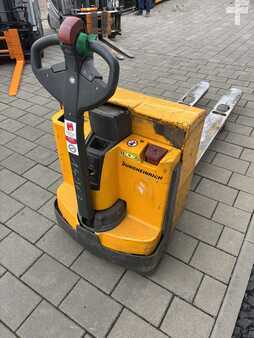 Transpallet elettrici 2008  Jungheinrich EJE 118  (1950 mm Gabellänge) (4)