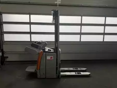 Pallet Stackers 2017  Still EXV-SF14 mit Initialhub (6)