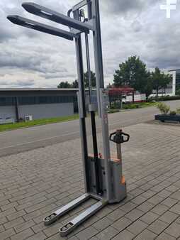 Apilador eléctrico 2018  Still ECV10 (11)