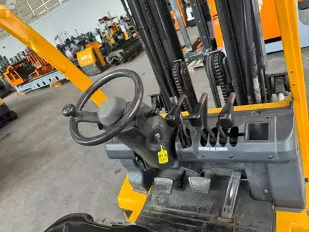 Carrelli elevatori GPL 2018  Nissan U1D2A25LH (14)