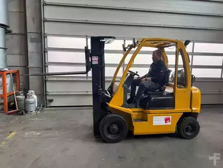 Carrelli elevatori GPL 2018  Nissan U1D2A25LH (2)