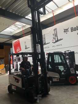 Bobcat B30X-7Plus