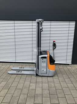 Hochhubwagen 2018  Still EXV 14C Triplexmast (1)