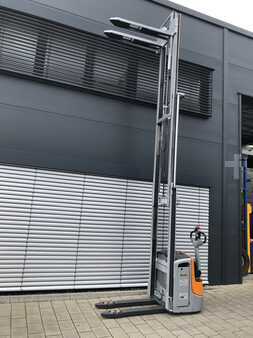 Hochhubwagen 2018  Still EXV 14C Triplexmast (4)