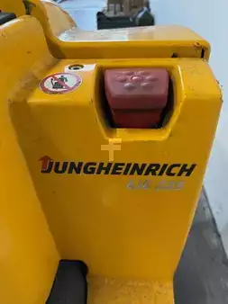 Lavtløftende truck 2015  Jungheinrich EJE 225 (7)