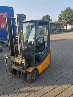 Electric - 3 wheels 2014  Jungheinrich EFG 215 (1)