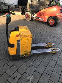 Transpallet elettrici 2017  Jungheinrich EJE 220R (Rampenfunktion) (3)