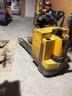 Transpallet elettrici 2017  Jungheinrich EJE 220R (Rampenfunktion) (15)