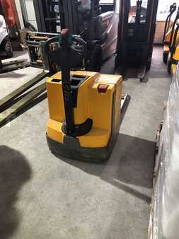 Transpallet elettrici 2017  Jungheinrich EJE 220R (Rampenfunktion) (1)