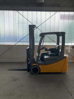 Elektro 3 Rad 2021  Jungheinrich EFG 216k -370 ZZ (10)