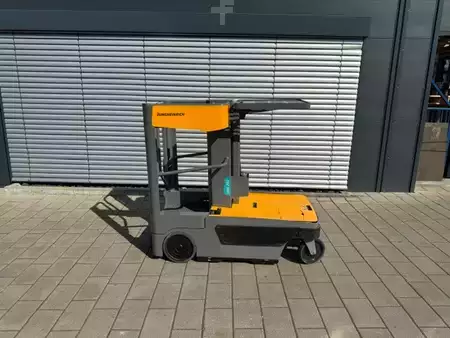 Preparador de pedidos horizontal 2017  Jungheinrich EKM 202 (3)