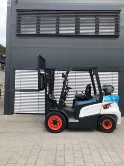 Wózki gazowe 2024  Bobcat G30NXP 60 Monate 0%Finanzierung möglich (18)