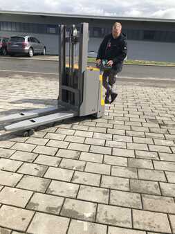 Stapelaars 2019  Jungheinrich EJD 118 (12)