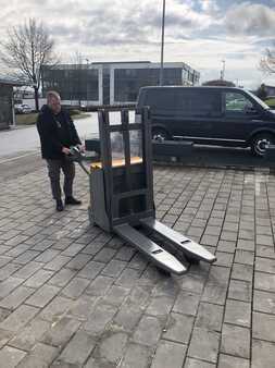 Stapelaars 2019  Jungheinrich EJD 118 (3)