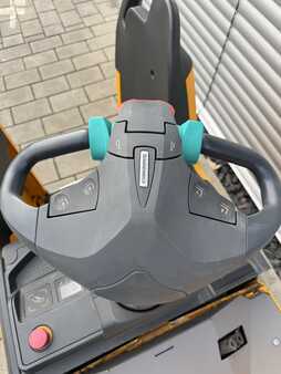 Transpallet elettrici 2021  Jungheinrich ERE 120 FP Baujahr 2021 Lithium (10)