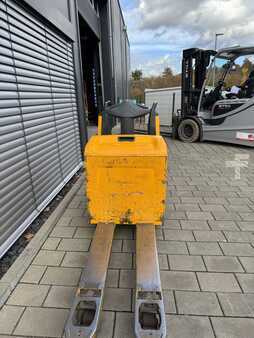 Transpallet elettrici 2021  Jungheinrich ERE 120 FP Baujahr 2021 Lithium (3)