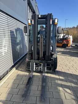 Dieselový VZV 2024  Bobcat D25NXS (4)