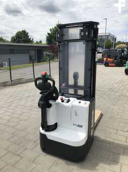 Wózek wysokiego podnoszenia 2025  Bobcat BSL16N-7i Lithium Triplex Initalhub (2)