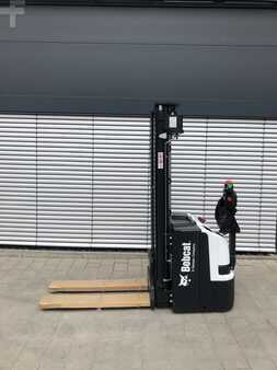 Wózek wysokiego podnoszenia 2025  Bobcat BSL16N-7i Lithium Triplex Initalhub (1)