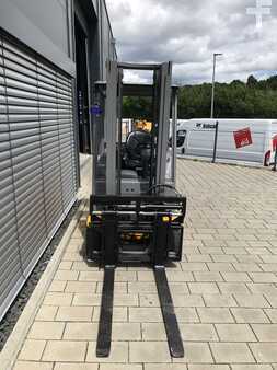 3-wiel elektrische heftrucks 2019  Jungheinrich EFG 215 (4)