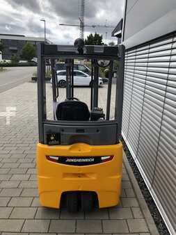 3-wiel elektrische heftrucks 2019  Jungheinrich EFG 215 (6)