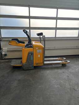 Lavtløftende truck 2021  Jungheinrich ERE 120 (5)