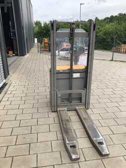 Hochhubwagen 2018  Jungheinrich EJC 110 250Z (3)