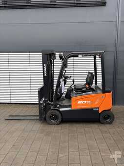 Eléctrica de 4 ruedas 2023  Doosan B20X-7 Serie Neugerät mit Garantie (1)