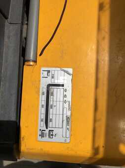 Hochhubwagen 2021  Jungheinrich ERD 120 (12)