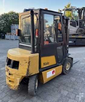 Diesel Forklifts 2003  Yale GDP25TF V2170 (5)