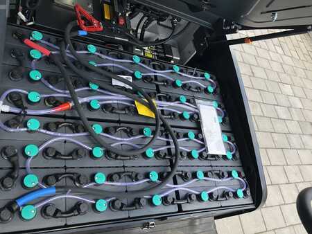 Elektryczne 4-kołowe 2025  Bobcat B30 NS Neugerät Garantie (13)