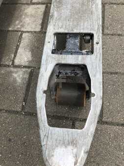 Niederhubwagen 2020  Still ECU16 (4)