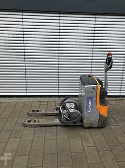 Niederhubwagen 2019  Still EXU16/LIION (1)