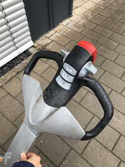 Niederhubwagen 2019  Still EXU16/LIION (11)