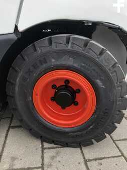 Empilhador diesel 2025  Bobcat D25S-9 (13)