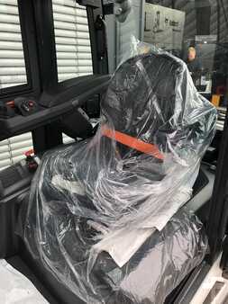 Empilhador diesel 2025  Bobcat D25S-9 (15)