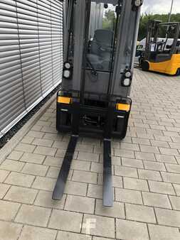 Gas truck 2019  Jungheinrich TFG 316s (5)