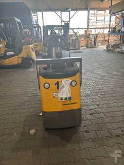 Chariots tracteurs 2020  Jungheinrich EZS130 (4)