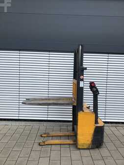 Pinontavaunu 1991  Mic GL 100 Hochhubwagen (2)