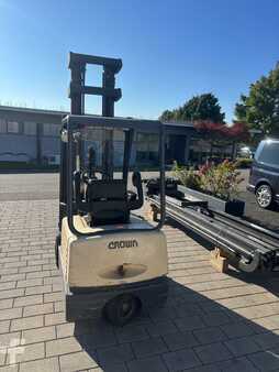 Elektro tříkolové VZV 2003 Crown SC3240-1.8 Triplex (2)