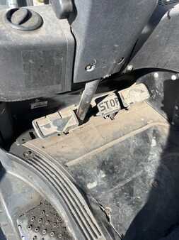 Dieselový VZV 2011  Linde H18D Triplex (12)