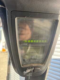 Dieselový VZV 2011  Linde H18D Triplex (9)